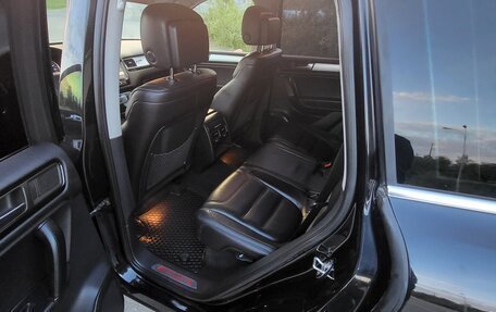 Volkswagen Touareg III, 2011 год, 2 300 000 рублей, 7 фотография