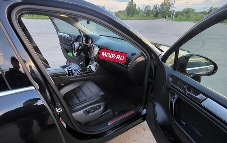 Volkswagen Touareg III, 2011 год, 2 300 000 рублей, 10 фотография