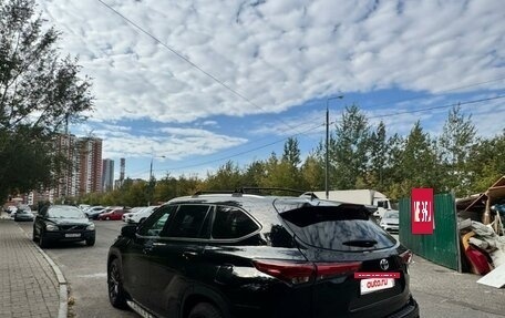 Toyota Highlander, 2022 год, 3 300 000 рублей, 7 фотография