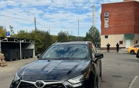 Toyota Highlander, 2022 год, 3 300 000 рублей, 9 фотография