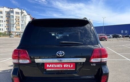 Toyota Land Cruiser 200, 2010 год, 3 490 000 рублей, 2 фотография