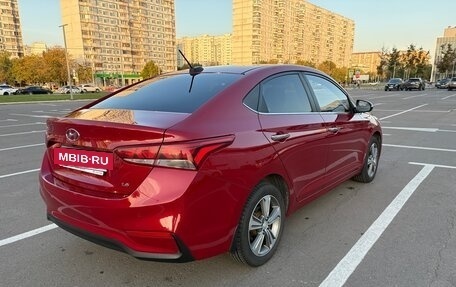 Hyundai Solaris II рестайлинг, 2017 год, 1 100 000 рублей, 3 фотография
