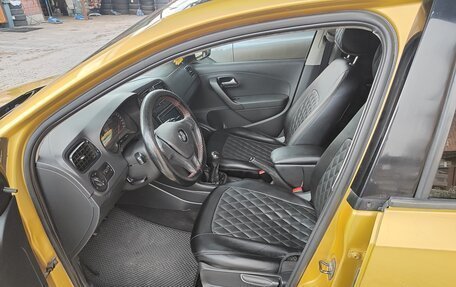 Volkswagen Polo VI (EU Market), 2016 год, 250 000 рублей, 2 фотография