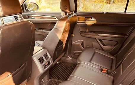 Volkswagen Teramont I, 2018 год, 3 300 000 рублей, 31 фотография