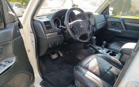 Mitsubishi Pajero IV, 2014 год, 1 700 000 рублей, 23 фотография