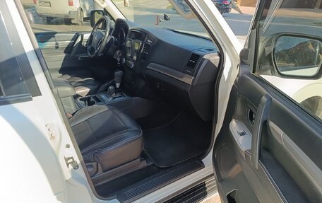 Mitsubishi Pajero IV, 2014 год, 1 700 000 рублей, 18 фотография