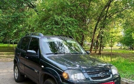 Chevrolet Niva I рестайлинг, 2017 год, 830 000 рублей, 6 фотография