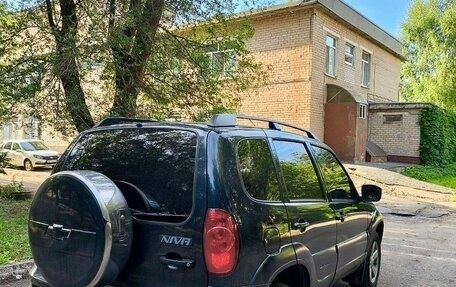 Chevrolet Niva I рестайлинг, 2017 год, 830 000 рублей, 7 фотография