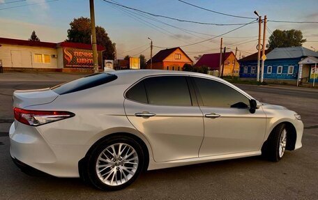 Toyota Camry, 2020 год, 2 650 000 рублей, 3 фотография