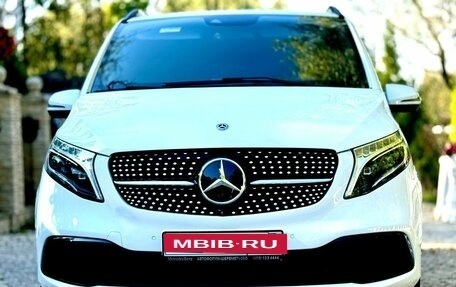 Mercedes-Benz V-Класс, 2019 год, 6 100 000 рублей, 1 фотография