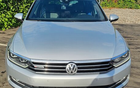 Volkswagen Passat B8 рестайлинг, 2019 год, 2 999 999 рублей, 11 фотография