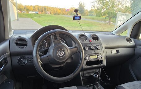 Volkswagen Caddy III рестайлинг, 2011 год, 790 000 рублей, 12 фотография