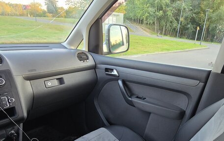 Volkswagen Caddy III рестайлинг, 2011 год, 790 000 рублей, 13 фотография