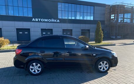KIA Rio II, 2010 год, 699 999 рублей, 2 фотография