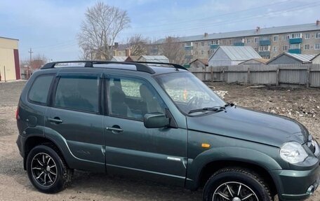 Chevrolet Niva I рестайлинг, 2011 год, 355 000 рублей, 2 фотография