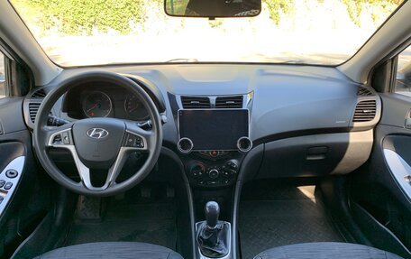 Hyundai Solaris II рестайлинг, 2015 год, 750 000 рублей, 9 фотография