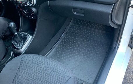 Hyundai Solaris II рестайлинг, 2015 год, 750 000 рублей, 15 фотография