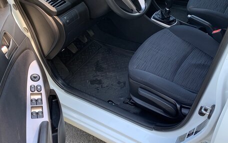 Hyundai Solaris II рестайлинг, 2015 год, 750 000 рублей, 13 фотография