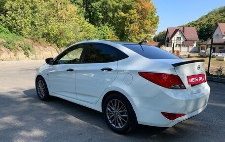 Hyundai Solaris II рестайлинг, 2015 год, 750 000 рублей, 7 фотография