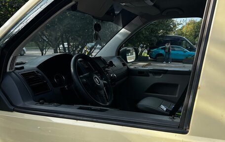 Volkswagen Transporter T5 рестайлинг, 2015 год, 1 700 000 рублей, 12 фотография