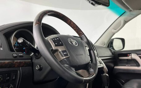 Toyota Land Cruiser 200, 2011 год, 3 525 000 рублей, 32 фотография