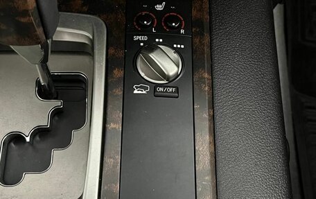 Toyota Land Cruiser 200, 2011 год, 3 525 000 рублей, 30 фотография
