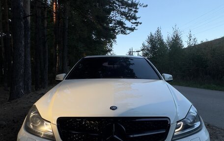 Mercedes-Benz C-Класс, 2011 год, 1 700 000 рублей, 9 фотография