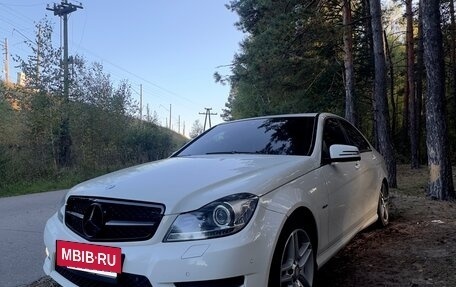 Mercedes-Benz C-Класс, 2011 год, 1 700 000 рублей, 5 фотография