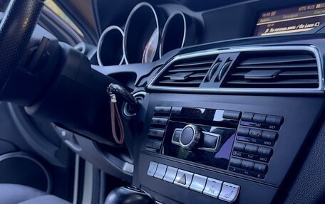 Mercedes-Benz C-Класс, 2011 год, 1 700 000 рублей, 30 фотография
