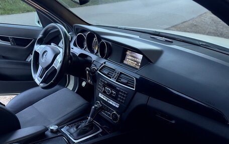 Mercedes-Benz C-Класс, 2011 год, 1 700 000 рублей, 27 фотография