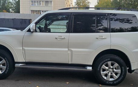 Mitsubishi Pajero IV, 2012 год, 2 250 000 рублей, 2 фотография