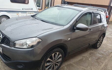 Nissan Qashqai+2 I, 2011 год, 1 250 000 рублей, 2 фотография