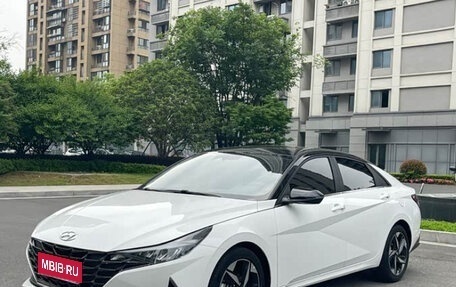 Hyundai Elantra, 2022 год, 1 380 000 рублей, 1 фотография