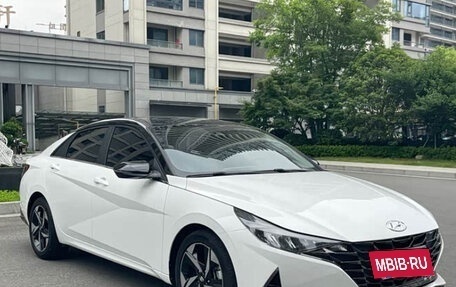 Hyundai Elantra, 2022 год, 1 380 000 рублей, 3 фотография