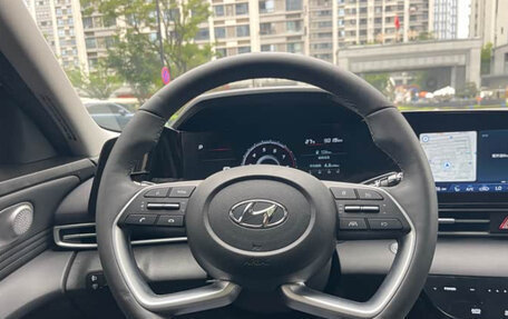 Hyundai Elantra, 2022 год, 1 380 000 рублей, 10 фотография