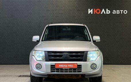 Mitsubishi Pajero IV, 2011 год, 2 115 000 рублей, 2 фотография