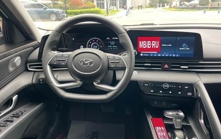 Hyundai Elantra, 2022 год, 1 380 000 рублей, 9 фотография