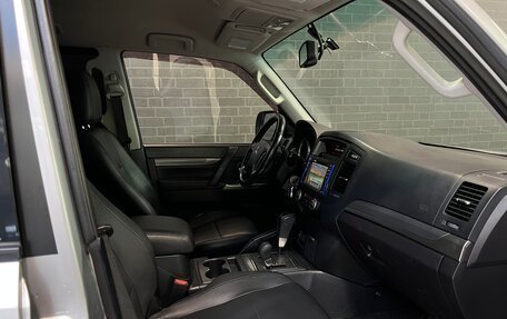 Mitsubishi Pajero IV, 2011 год, 2 115 000 рублей, 8 фотография