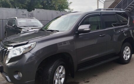 Toyota Land Cruiser Prado 150 рестайлинг 2, 2015 год, 3 800 000 рублей, 10 фотография