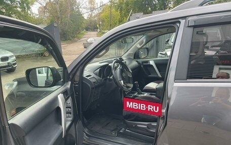 Toyota Land Cruiser Prado 150 рестайлинг 2, 2015 год, 3 800 000 рублей, 8 фотография