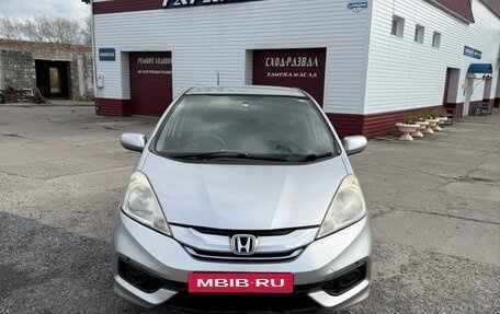 Honda Fit Shuttle I рестайлинг, 2014 год, 980 000 рублей, 2 фотография