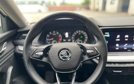 Skoda Octavia IV, 2022 год, 2 100 000 рублей, 14 фотография
