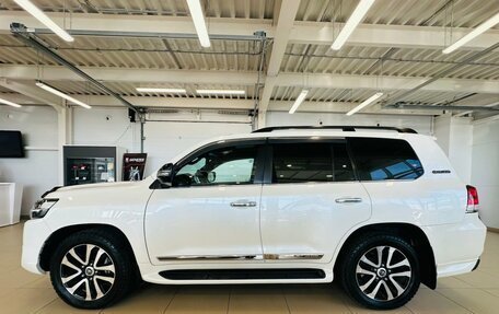 Toyota Land Cruiser 200, 2018 год, 6 899 900 рублей, 3 фотография