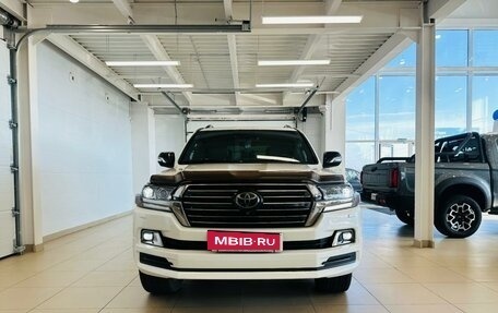Toyota Land Cruiser 200, 2018 год, 6 899 900 рублей, 9 фотография