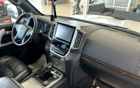 Toyota Land Cruiser 200, 2018 год, 6 899 900 рублей, 13 фотография