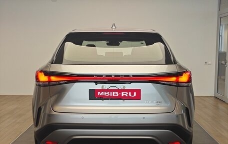 Lexus RX IV рестайлинг, 2025 год, 7 650 000 рублей, 5 фотография