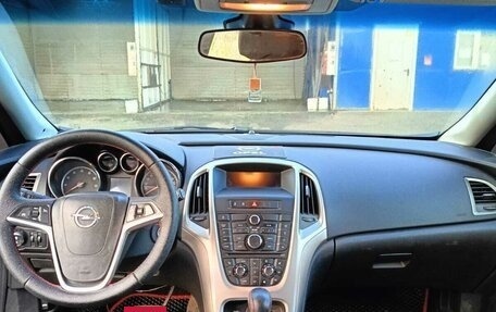 Opel Astra J, 2011 год, 600 000 рублей, 9 фотография