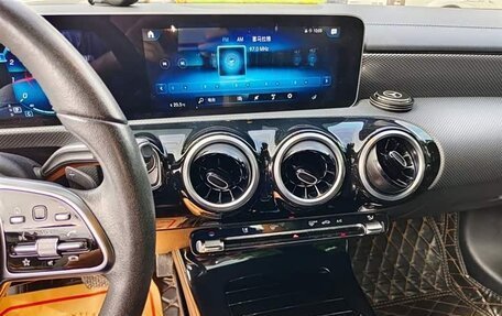 Mercedes-Benz A-Класс, 2020 год, 1 345 000 рублей, 13 фотография