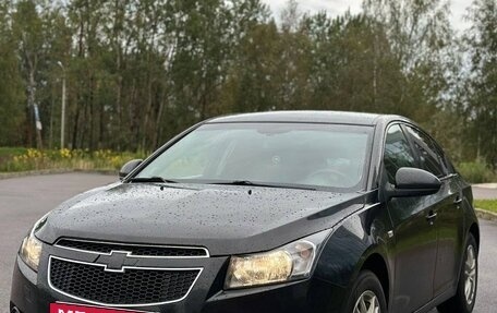 Chevrolet Cruze II, 2010 год, 550 000 рублей, 6 фотография