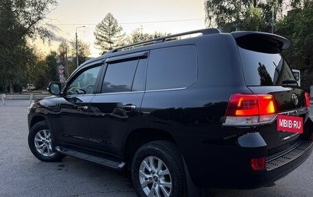 Toyota Land Cruiser 200, 2018 год, 7 250 000 рублей, 4 фотография